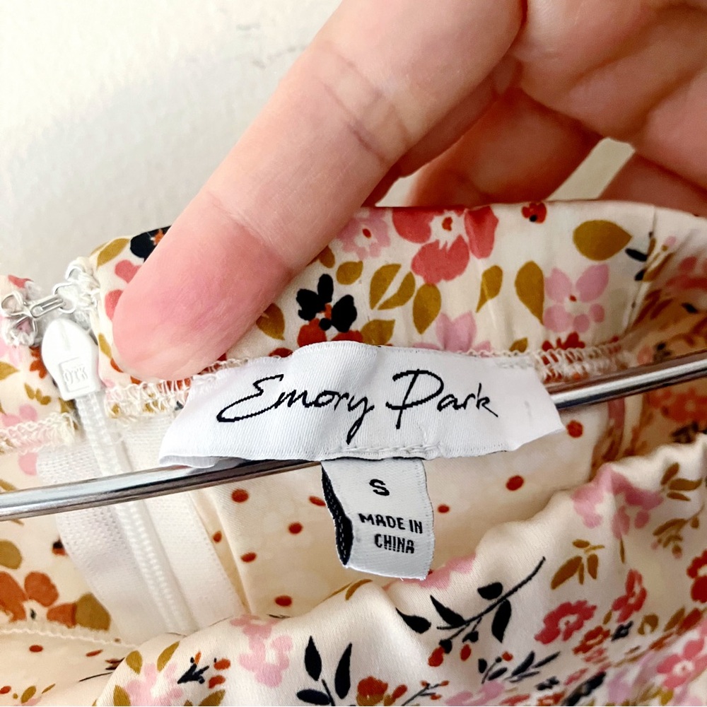 Emory Park • Ada Maxi Skirt in Cream Floral - Picture 9 of 12